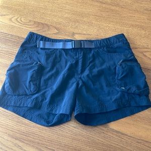 Columbia Women’s Belted Hiking Shorts, Size Small